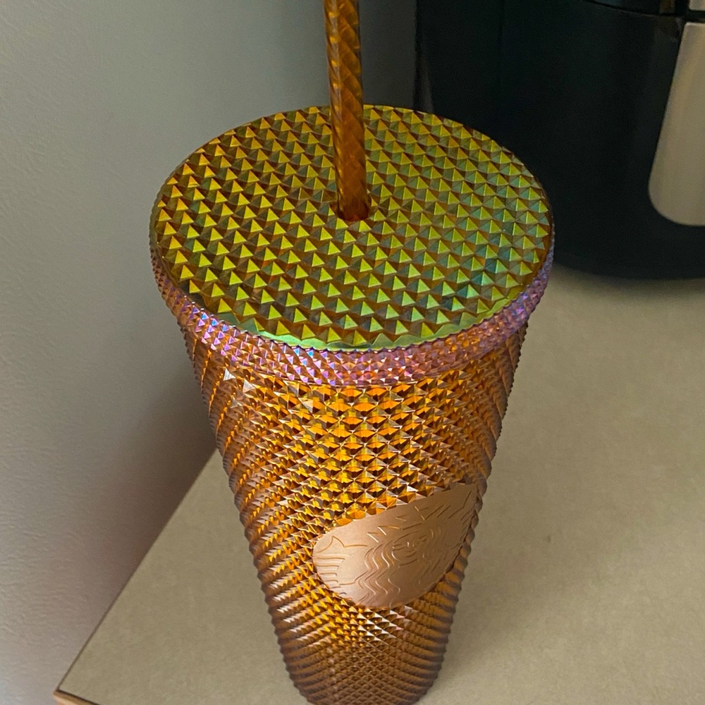 Starbucks ✨ gold honeycomb ✨ limited edition cup